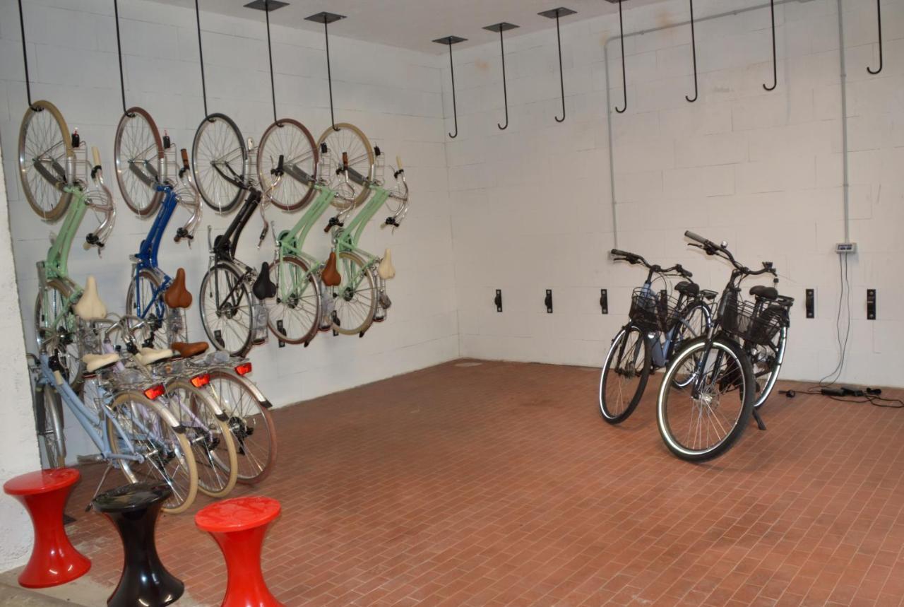 Borgo Stazione Bike Inn Valeggio sul Mincio Exterior foto